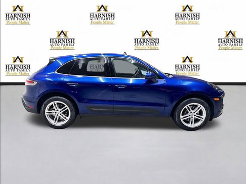 Used 2024 Porsche Macan Base image 4