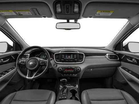 Used 2017 Kia Sorento EX FWD image 5