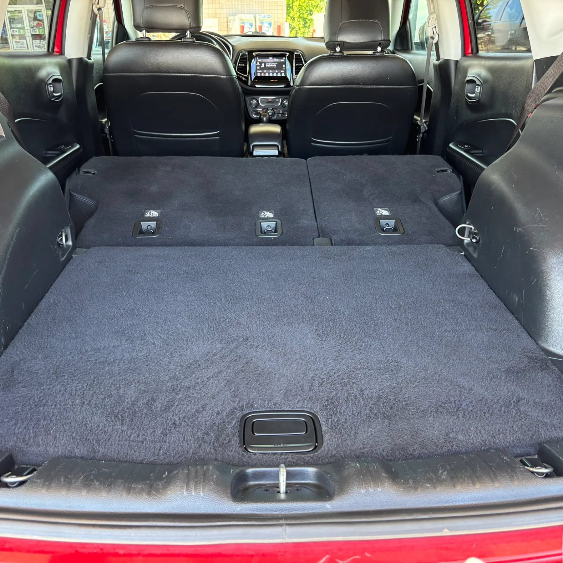 Used 2018 Jeep Compass Latitude w/ Popular Equipment Group FWD image 20