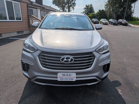 Used 2017 Hyundai Santa Fe SE AWD/4WD image 9