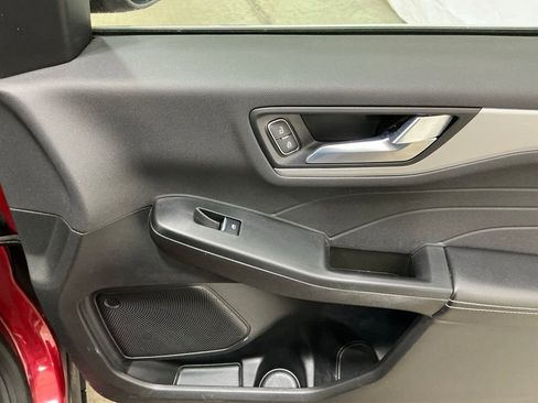 Used 2023 Ford Escape Platinum image 24