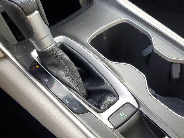 Certified 2018 Honda Accord EX image 19