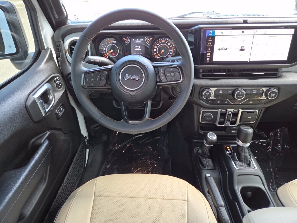 Used 2024 Jeep Gladiator Sport AWD/4WD image 25