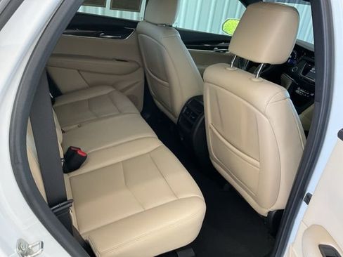 Used 2019 Cadillac XT5 FWD image 21