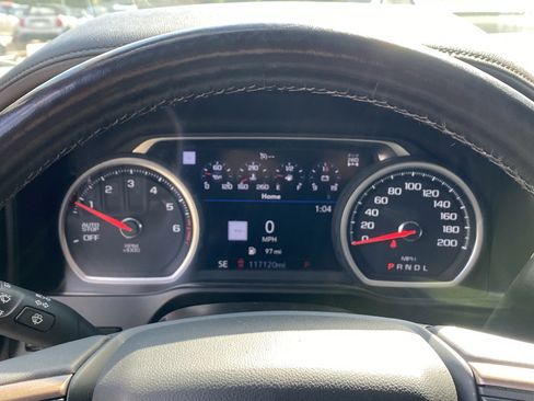 Used 2020 Chevrolet Silverado 1500 High Country w/ Technology Package image 11