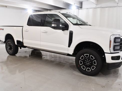New 2026 Ford F350 Platinum w/ FX4 Off-Road Package AWD/4WD image 5