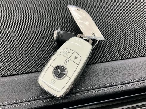 Used 2021 Mercedes-Benz GLE 350 4MATIC image 14