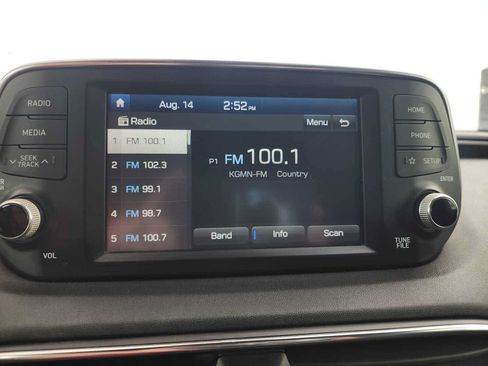 Used 2019 Hyundai Santa Fe SE FWD image 22