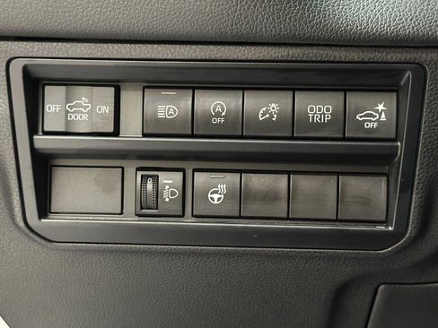 Used 2023 Toyota Tundra Limited w/ TRD Off-Road Package AWD/4WD image 20