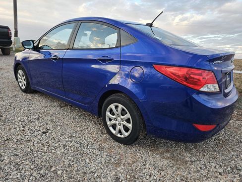 Used 2013 Hyundai Accent GLS image 2