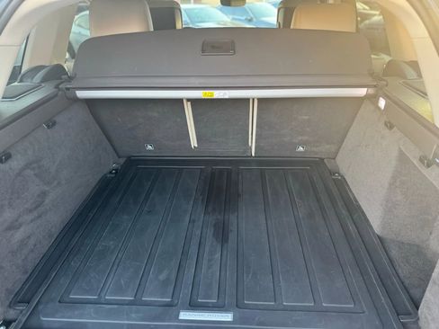 Used 2020 Land Rover Range Rover Sport HSE Dynamic image 8