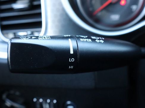 Used 2018 Dodge Charger GT image 31