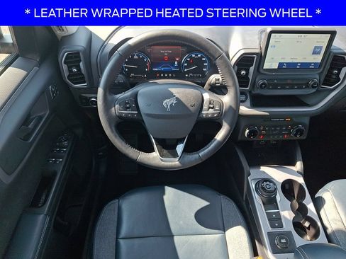 Used 2023 Ford Bronco Sport Outer Banks w/ Tech Package AWD/4WD image 11