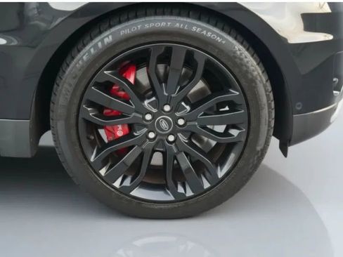 Used 2012 Porsche Cayenne Turbo image 9