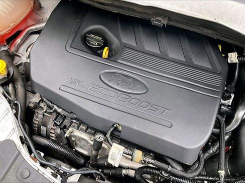 Used 2017 Ford Escape SE w/ Equipment Group 201A image 28