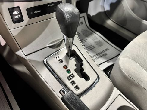 Used 2013 Toyota Corolla LE image 24