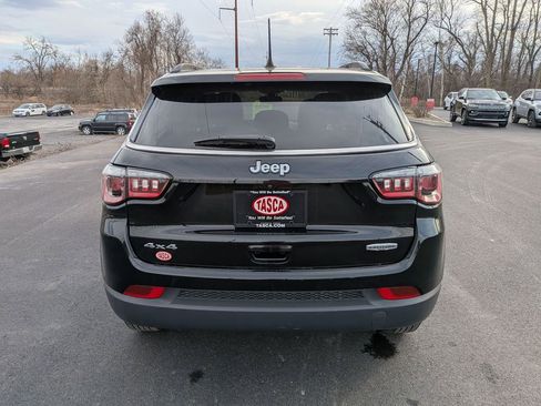 Used 2021 Jeep Compass Latitude w/ Convenience Group image 4