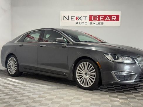 Used 2017 Lincoln MKZ Reserve w/ Technology Package FWD image 2