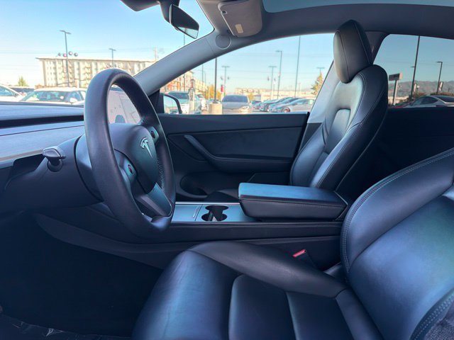 Used 2021 Tesla Model Y Long Range AWD/4WD image 20