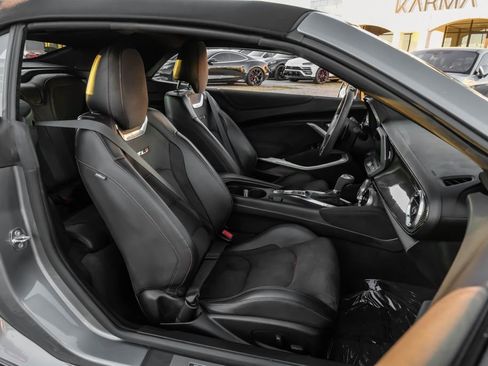 Used 2020 Chevrolet Camaro ZL1 image 38