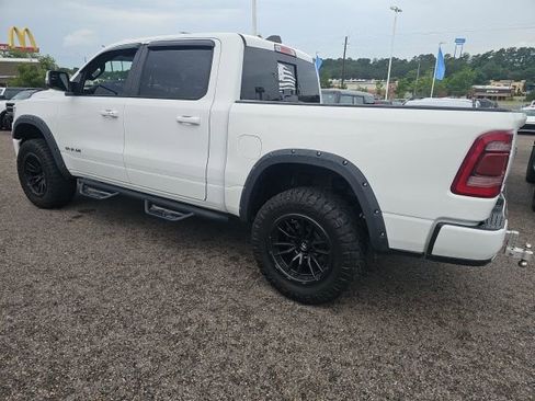 Used 2024 RAM 1500 Laramie AWD/4WD image 4