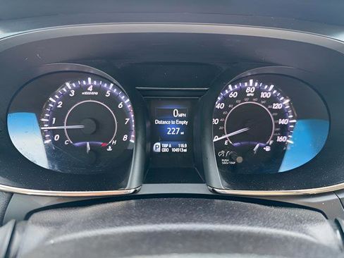 Used 2016 Toyota Avalon Touring FWD image 17