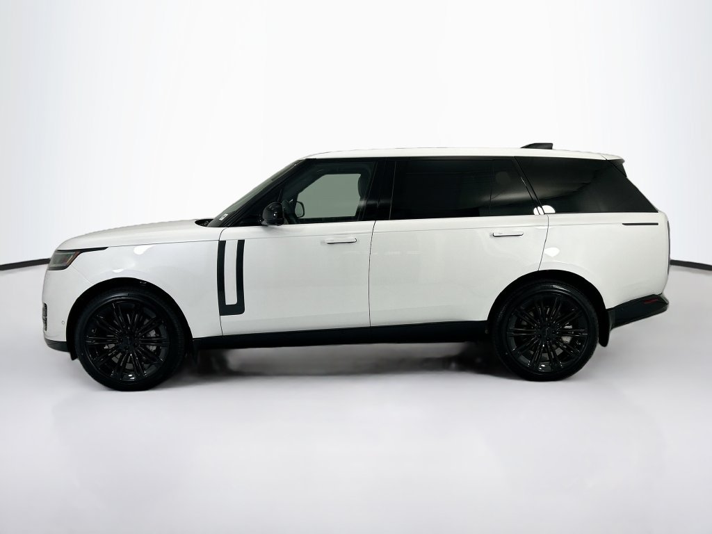 New 2026 Land Rover Range Rover Long Wheelbase SE AWD/4WD image 8
