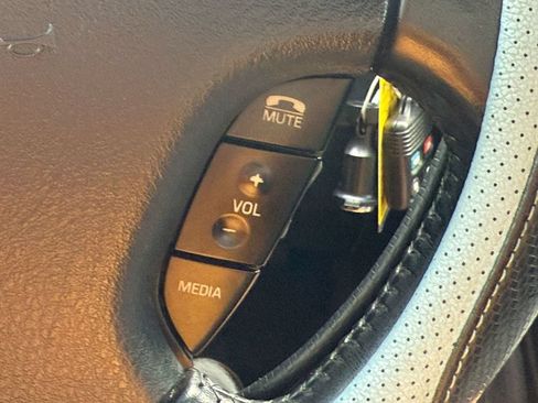 Used 2003 Ford Thunderbird RWD image 24