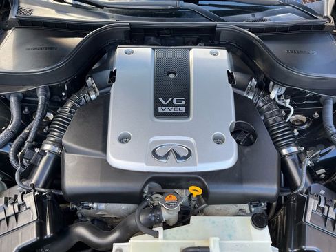 Used 2013 INFINITI G37 x Sedan w/ Premium Pkg image 25