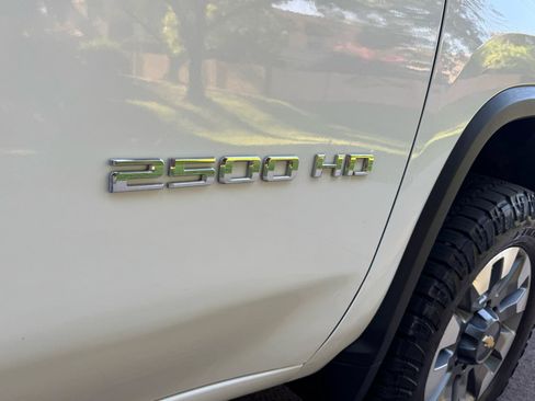 Used 2022 Chevrolet Silverado 2500 Custom w/ Custom Value Package AWD/4WD image 56
