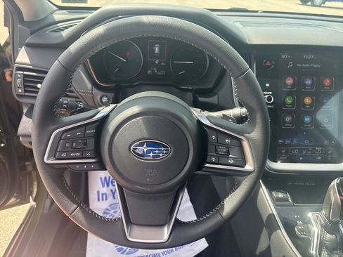 Used 2025 Subaru Outback Premium AWD/4WD image 25