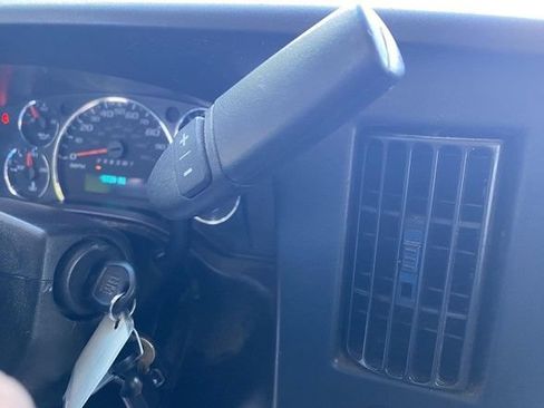 Used 2020 Chevrolet Express 3500 Extended w/ Driver Convenience Package RWD image 30