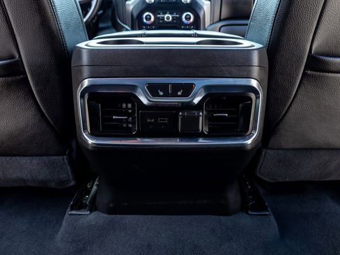 Used 2023 GMC Sierra 3500 Denali w/ Denali Ultimate Package AWD/4WD image 34