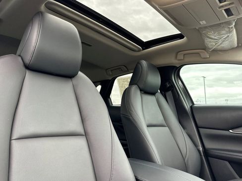 New 2026 MAZDA CX-30 AWD 2.5 S w/ Premium Package image 17