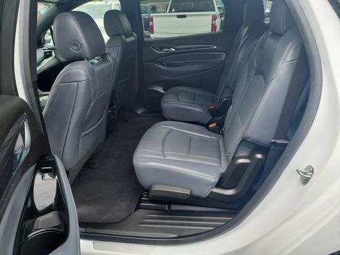 Used 2023 Buick Enclave Essence FWD image 31