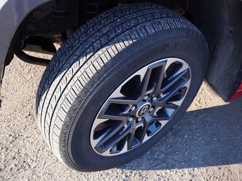 Used 2023 Toyota Tundra Limited image 13