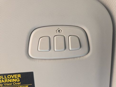 Used 2024 Ford Escape Platinum AWD/4WD image 40