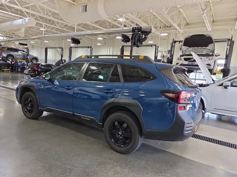 Used 2022 Subaru Outback Wilderness AWD/4WD image 7