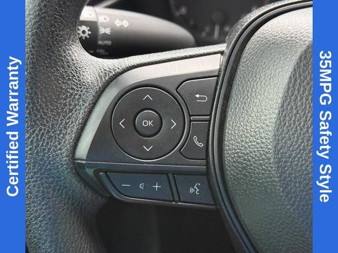 Used 2025 Toyota Corolla LE FWD image 20
