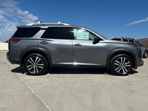 New 2025 Nissan Pathfinder Platinum w/ Cargo Package image 2