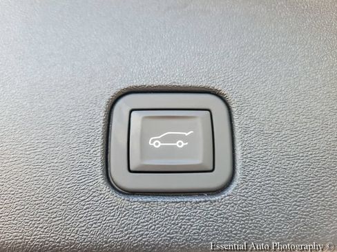 New 2026 Cadillac Optiq Sport 1 w/ LPO, Floor Liner Package AWD/4WD image 27