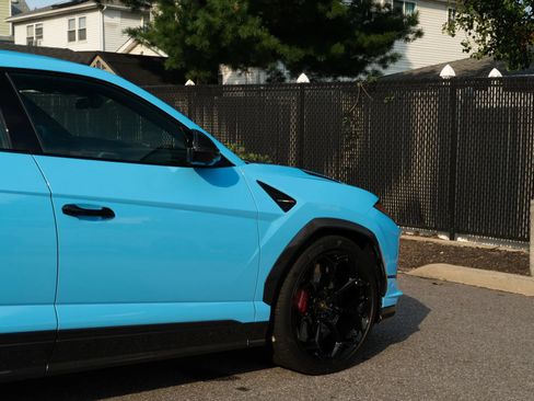 Used 2024 Lamborghini Urus Performante AWD/4WD image 39