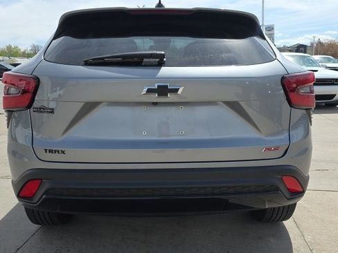 Certified 2024 Chevrolet Trax RS w/ Driver Confidence Package image 6