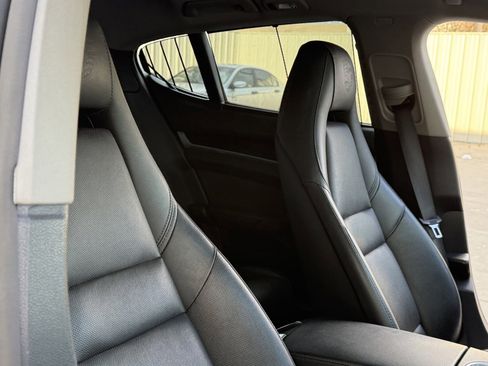 Used 2015 Porsche Panamera 4S image 31