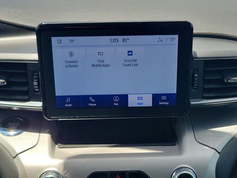 Used 2023 Ford Explorer XLT w/ Equipment Group 202A AWD/4WD image 26