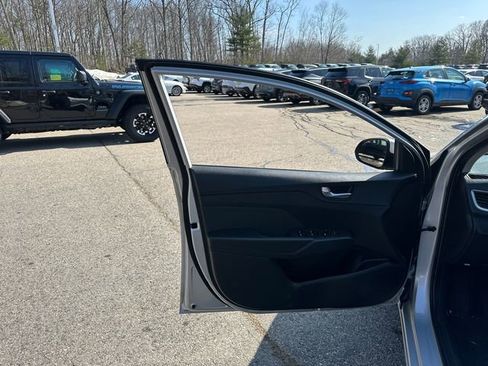 Used 2019 Hyundai Accent SE image 24