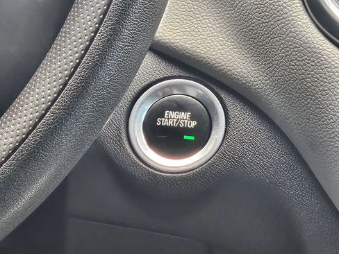 Used 2023 Chevrolet Equinox LS FWD image 14