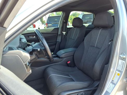 Used 2023 Honda Accord Sport image 4