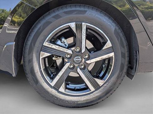Used 2024 Nissan Sentra SV FWD image 21