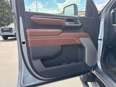 New 2026 GMC Sierra 3500 Denali Ultimate image 9